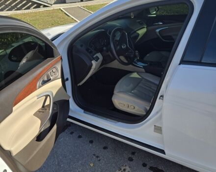 Белый Бьюик Регал, объемом двигателя 2 л и пробегом 223 тыс. км за 9000 $, фото 7 на Automoto.ua