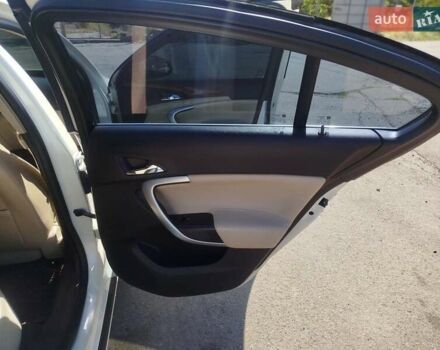 Білий Бьюік Regal, об'ємом двигуна 2 л та пробігом 109 тис. км за 11000 $, фото 14 на Automoto.ua