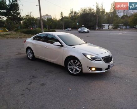 Білий Бьюік Regal, об'ємом двигуна 2 л та пробігом 109 тис. км за 11000 $, фото 5 на Automoto.ua