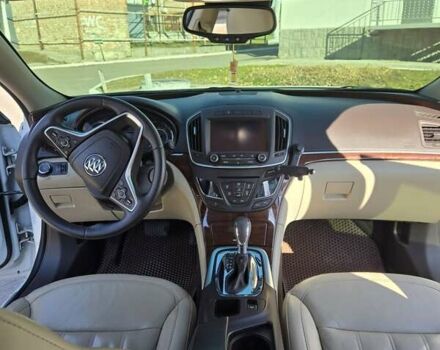 Білий Бьюік Regal, об'ємом двигуна 2 л та пробігом 223 тис. км за 9000 $, фото 9 на Automoto.ua