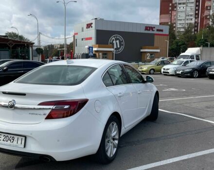 Белый Бьюик Регал, объемом двигателя 2 л и пробегом 130 тыс. км за 9700 $, фото 7 на Automoto.ua