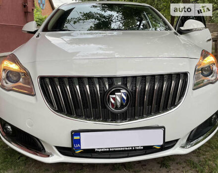 Белый Бьюик Регал, объемом двигателя 2 л и пробегом 136 тыс. км за 11000 $, фото 12 на Automoto.ua