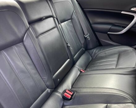 Белый Бьюик Регал, объемом двигателя 2 л и пробегом 130 тыс. км за 9700 $, фото 10 на Automoto.ua