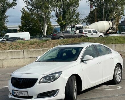 Белый Бьюик Регал, объемом двигателя 2 л и пробегом 130 тыс. км за 9700 $, фото 2 на Automoto.ua