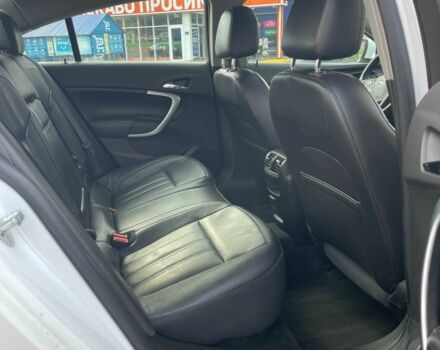 Белый Бьюик Регал, объемом двигателя 2 л и пробегом 130 тыс. км за 9700 $, фото 9 на Automoto.ua