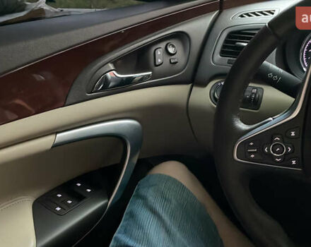 Белый Бьюик Регал, объемом двигателя 2 л и пробегом 136 тыс. км за 11000 $, фото 16 на Automoto.ua