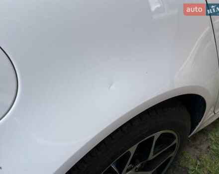 Белый Бьюик Регал, объемом двигателя 2 л и пробегом 136 тыс. км за 11000 $, фото 14 на Automoto.ua