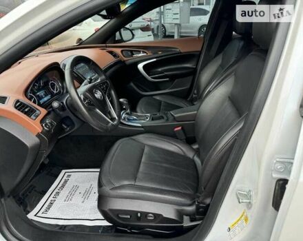 Белый Бьюик Регал, объемом двигателя 2 л и пробегом 66 тыс. км за 2000 $, фото 12 на Automoto.ua