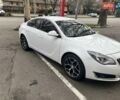 Белый Бьюик Регал, объемом двигателя 2 л и пробегом 110 тыс. км за 10900 $, фото 1 на Automoto.ua