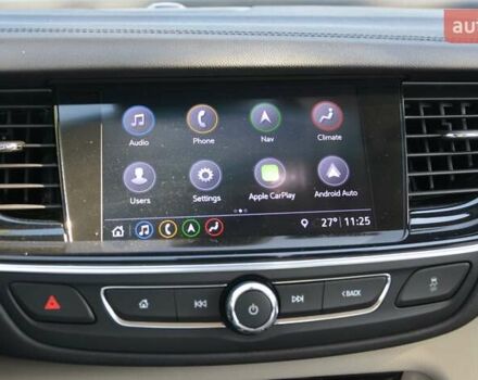 Белый Бьюик Регал, объемом двигателя 2 л и пробегом 142 тыс. км за 16999 $, фото 29 на Automoto.ua