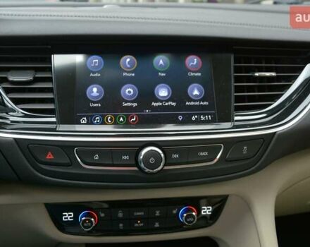 Белый Бьюик Регал, объемом двигателя 2 л и пробегом 142 тыс. км за 16999 $, фото 26 на Automoto.ua