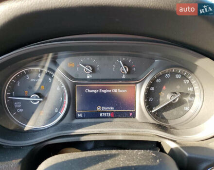 Білий Бьюік Regal, об'ємом двигуна 2 л та пробігом 139 тис. км за 7500 $, фото 7 на Automoto.ua