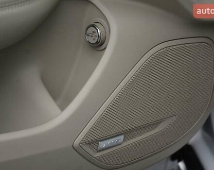 Белый Бьюик Регал, объемом двигателя 2 л и пробегом 142 тыс. км за 16999 $, фото 15 на Automoto.ua