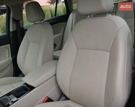 Белый Бьюик Регал, объемом двигателя 2 л и пробегом 142 тыс. км за 15999 $, фото 39 на Automoto.ua