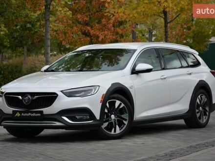 Білий Бьюік Regal, об'ємом двигуна 2 л та пробігом 142 тис. км за 16999 $, фото 1 на Automoto.ua