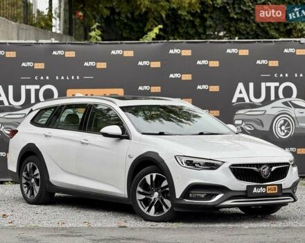 Белый Бьюик Регал, объемом двигателя 2 л и пробегом 88 тыс. км за 13900 $, фото 1 на Automoto.ua