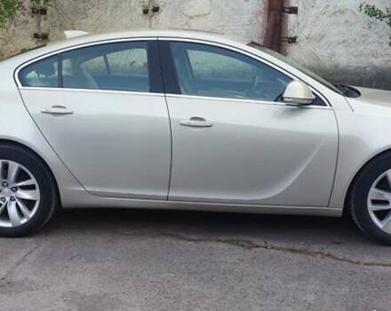 Бежевый Бьюик Регал, объемом двигателя 2 л и пробегом 102 тыс. км за 10800 $, фото 4 на Automoto.ua