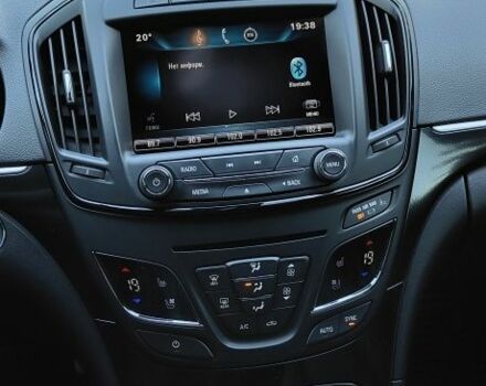 Чорний Бьюік Regal, об'ємом двигуна 2 л та пробігом 113 тис. км за 13000 $, фото 6 на Automoto.ua