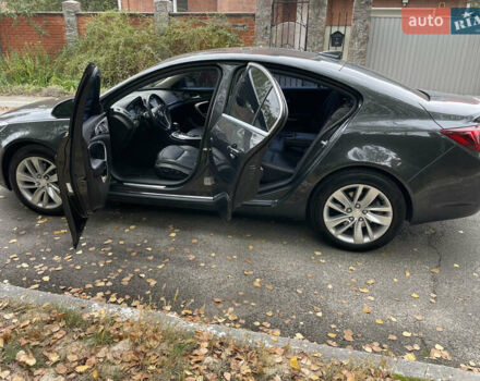 Черный Бьюик Регал, объемом двигателя 2 л и пробегом 180 тыс. км за 9400 $, фото 134 на Automoto.ua