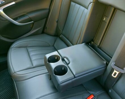 Черный Бьюик Регал, объемом двигателя 2 л и пробегом 137 тыс. км за 11000 $, фото 9 на Automoto.ua