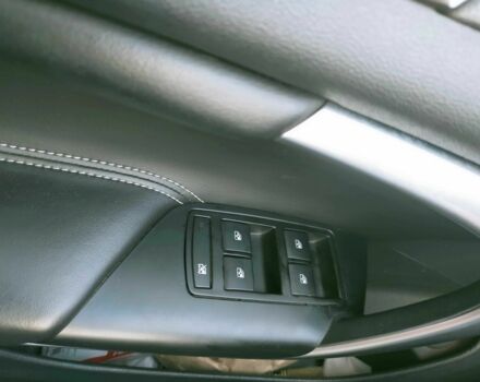 Черный Бьюик Регал, объемом двигателя 2 л и пробегом 137 тыс. км за 11000 $, фото 18 на Automoto.ua