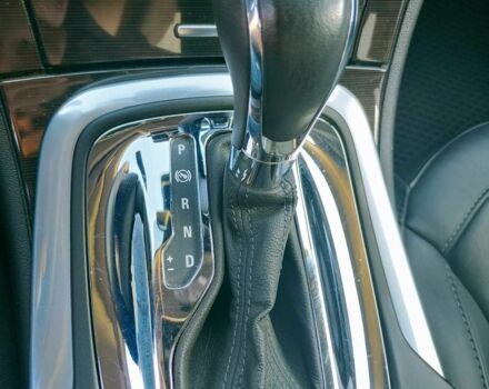 Черный Бьюик Регал, объемом двигателя 2 л и пробегом 137 тыс. км за 11000 $, фото 13 на Automoto.ua