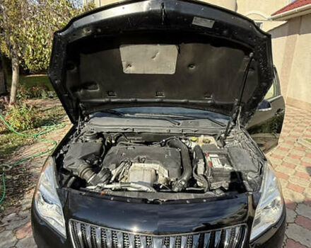 Черный Бьюик Регал, объемом двигателя 2 л и пробегом 123 тыс. км за 11999 $, фото 5 на Automoto.ua