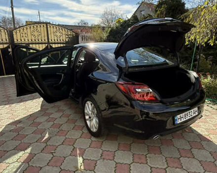 Черный Бьюик Регал, объемом двигателя 2 л и пробегом 123 тыс. км за 11999 $, фото 3 на Automoto.ua