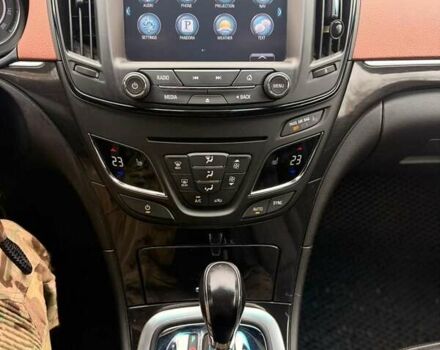 Чорний Бьюік Regal, об'ємом двигуна 2 л та пробігом 128 тис. км за 11500 $, фото 10 на Automoto.ua