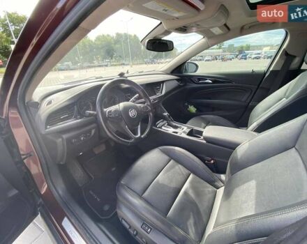 Красный Бьюик Регал, объемом двигателя 2 л и пробегом 63 тыс. км за 17500 $, фото 13 на Automoto.ua