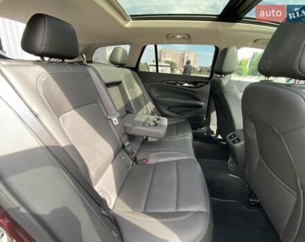 Красный Бьюик Регал, объемом двигателя 2 л и пробегом 63 тыс. км за 17500 $, фото 9 на Automoto.ua