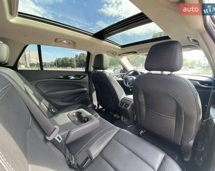 Красный Бьюик Регал, объемом двигателя 2 л и пробегом 63 тыс. км за 17500 $, фото 8 на Automoto.ua