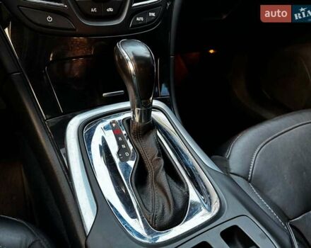 Червоний Бьюік Regal, об'ємом двигуна 2 л та пробігом 102 тис. км за 10490 $, фото 21 на Automoto.ua