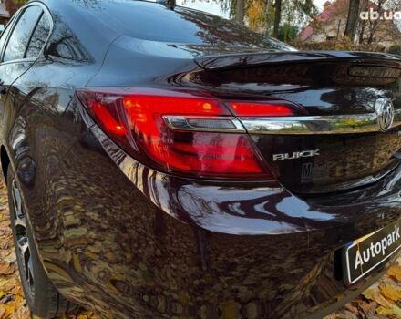Красный Бьюик Регал, объемом двигателя 2 л и пробегом 102 тыс. км за 10490 $, фото 8 на Automoto.ua