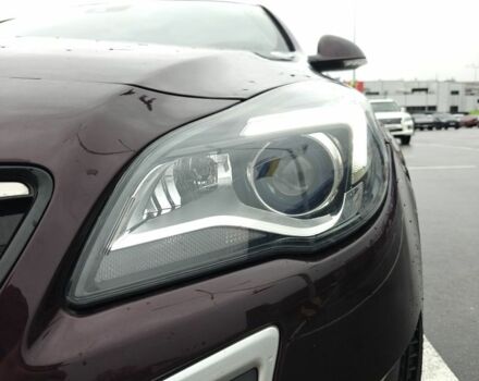 Червоний Бьюік Regal, об'ємом двигуна 2 л та пробігом 75 тис. км за 14800 $, фото 8 на Automoto.ua