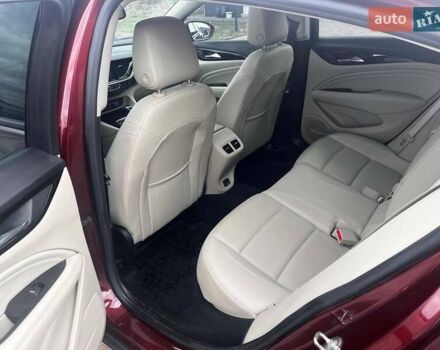 Червоний Бьюік Regal, об'ємом двигуна 2 л та пробігом 63 тис. км за 17600 $, фото 30 на Automoto.ua