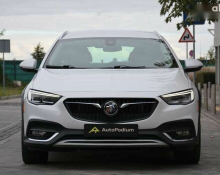 Бьюик Регал, объемом двигателя 2 л и пробегом 142 тыс. км за 16200 $, фото 2 на Automoto.ua