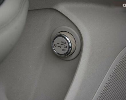 Бьюик Регал, объемом двигателя 2 л и пробегом 146 тыс. км за 16999 $, фото 15 на Automoto.ua