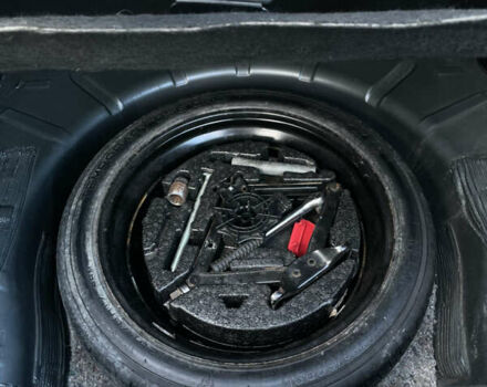 Серый Бьюик Регал, объемом двигателя 2 л и пробегом 192 тыс. км за 7999 $, фото 2 на Automoto.ua