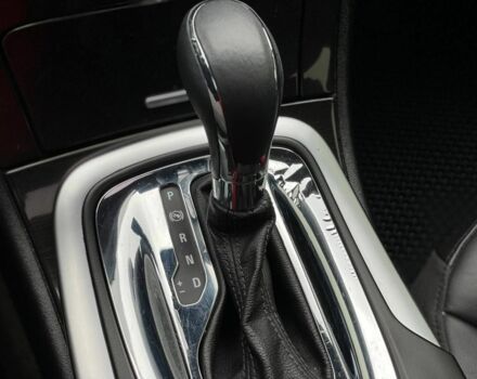 Серый Бьюик Регал, объемом двигателя 2 л и пробегом 151 тыс. км за 9400 $, фото 15 на Automoto.ua