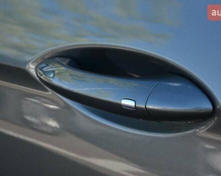 Серый Бьюик Регал, объемом двигателя 2 л и пробегом 146 тыс. км за 17499 $, фото 14 на Automoto.ua