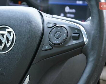 Серый Бьюик Регал, объемом двигателя 2 л и пробегом 146 тыс. км за 17499 $, фото 45 на Automoto.ua