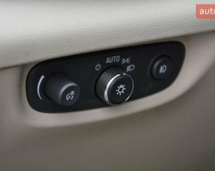 Сірий Бьюік Regal, об'ємом двигуна 2 л та пробігом 146 тис. км за 16999 $, фото 17 на Automoto.ua