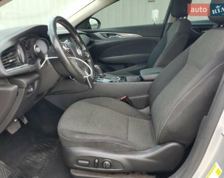 Серый Бьюик Регал, объемом двигателя 2 л и пробегом 80 тыс. км за 3000 $, фото 6 на Automoto.ua