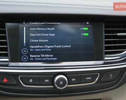 Сірий Бьюік Regal, об'ємом двигуна 2 л та пробігом 146 тис. км за 16999 $, фото 29 на Automoto.ua