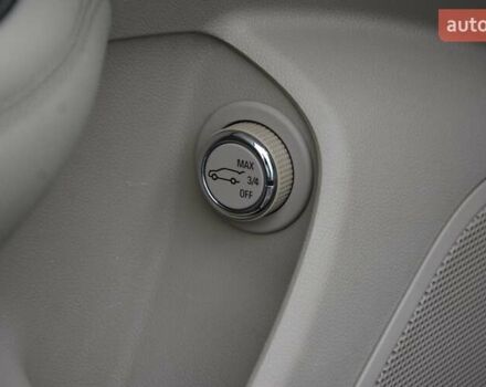 Сірий Бьюік Regal, об'ємом двигуна 2 л та пробігом 146 тис. км за 16999 $, фото 15 на Automoto.ua