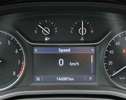 Серый Бьюик Регал, объемом двигателя 2 л и пробегом 146 тыс. км за 17499 $, фото 24 на Automoto.ua