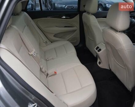 Сірий Бьюік Regal, об'ємом двигуна 2 л та пробігом 146 тис. км за 16999 $, фото 41 на Automoto.ua