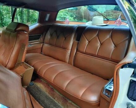 Белый Бьюик Ривьера, объемом двигателя 7.5 л и пробегом 33 тыс. км за 6000 $, фото 2 на Automoto.ua