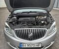 Сірий Бьюік Верано, об'ємом двигуна 2.38 л та пробігом 312 тис. км за 8000 $, фото 6 на Automoto.ua